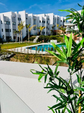 Logement moderne et cosy avec piscine, jacuzzi, salle de sport et billard